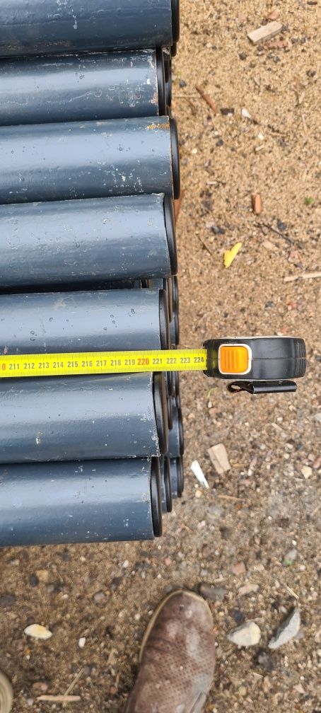 Solidne słupki pod siatkę – tylko 50 zł/szt. z rury fi 63,5x3,6