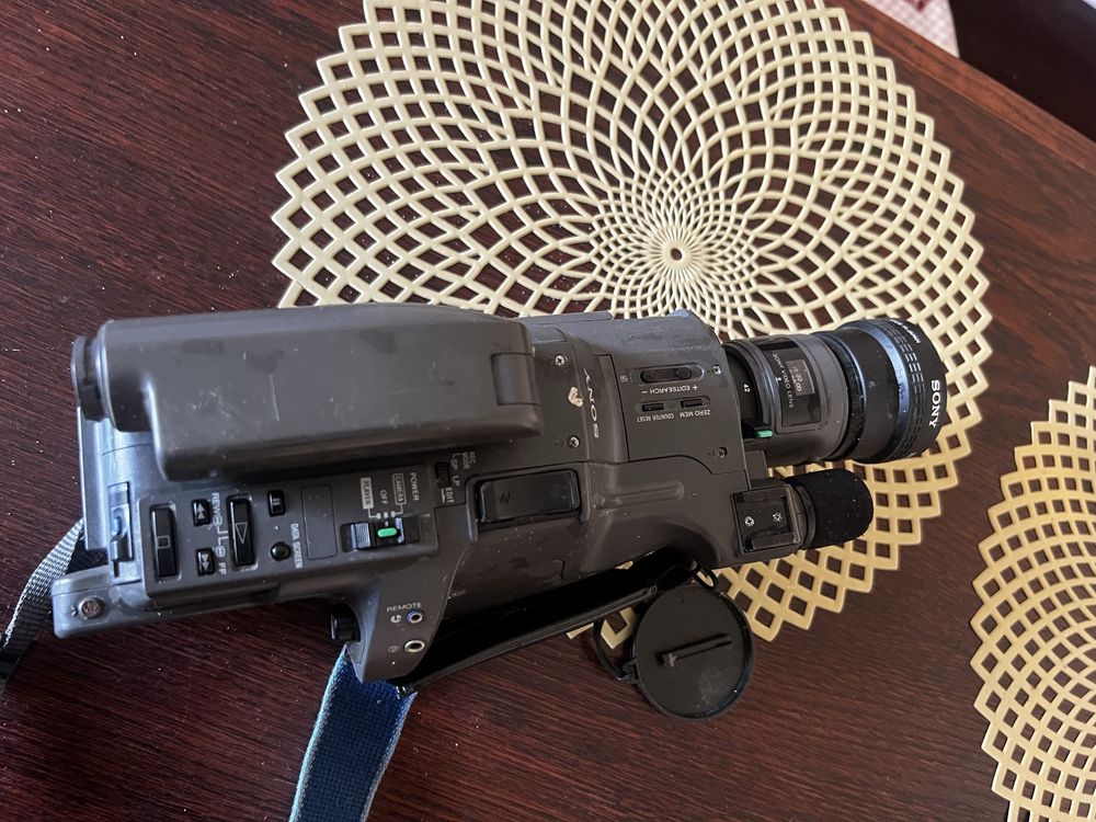Kamera Sony CCD-F450E