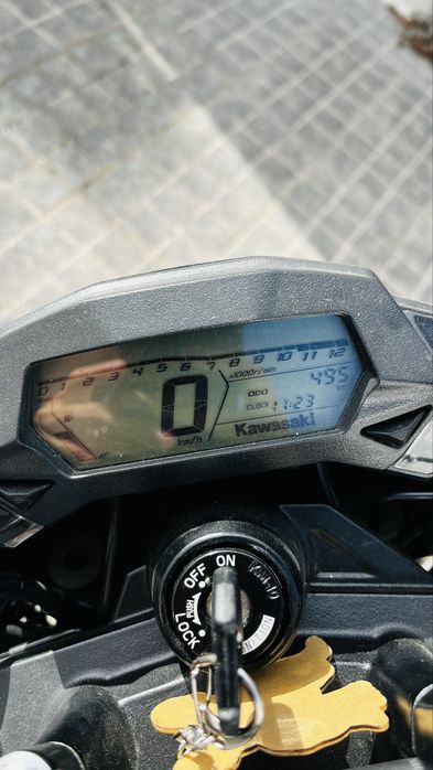 Kawasaki z125 como nova