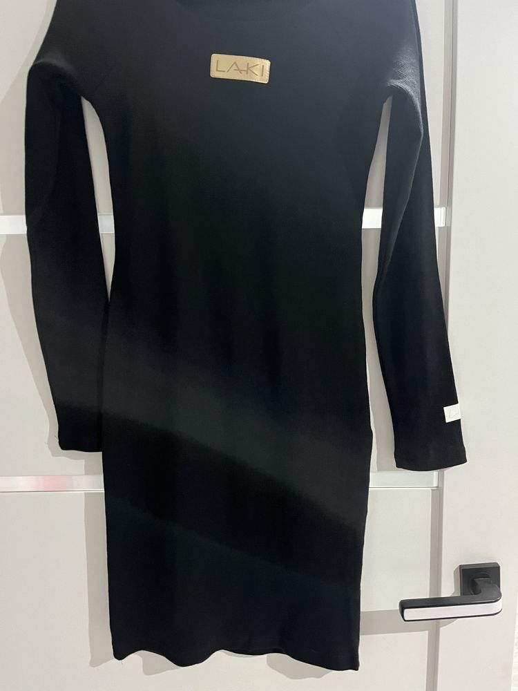 Sukienka krótka czarna firmy LAKI
