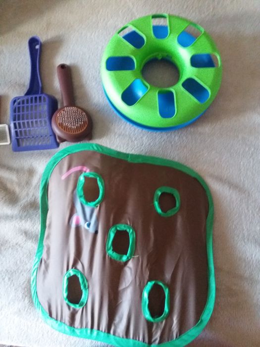 Іграшки для котиків