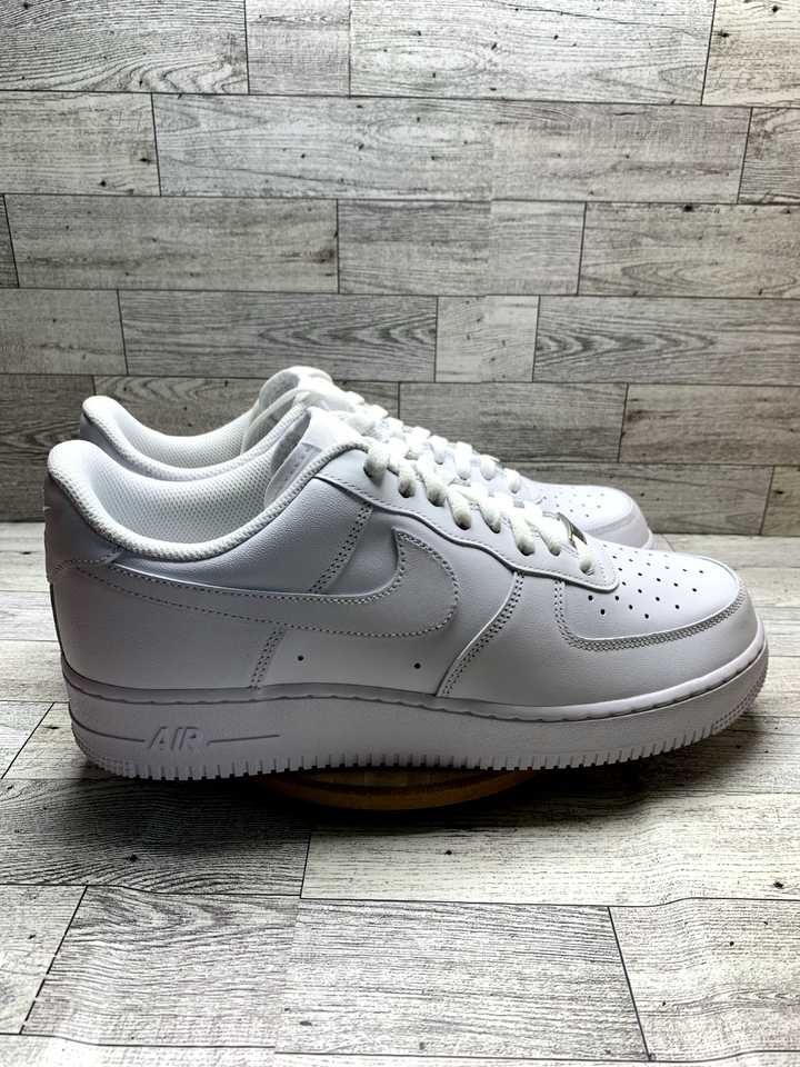 Оригінальні кросівки Nike Air Force 1 Low