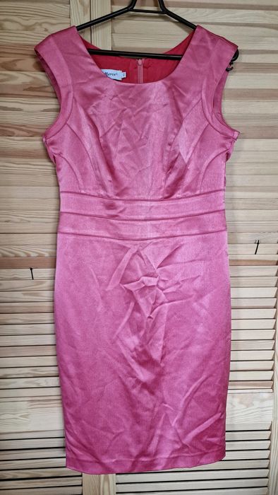 Różowa sukienka wesele sylwester 42 44 wymiana garderoby