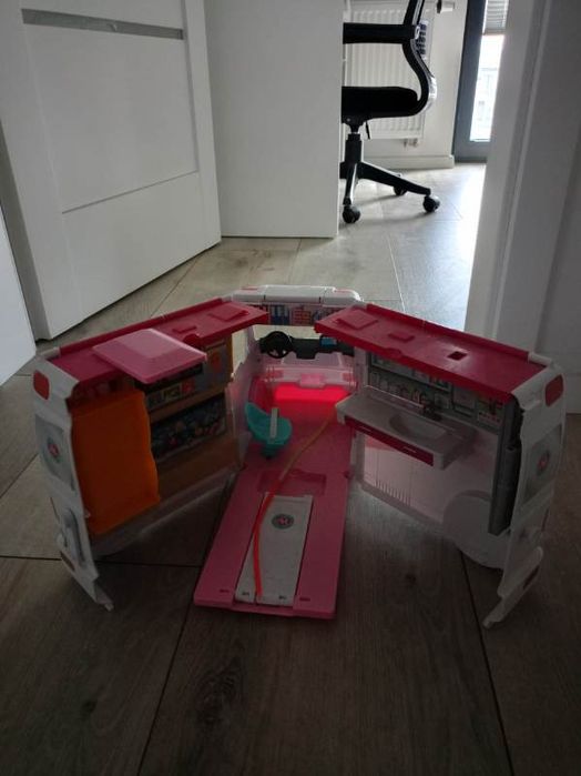 Samochód Karetka Barbie