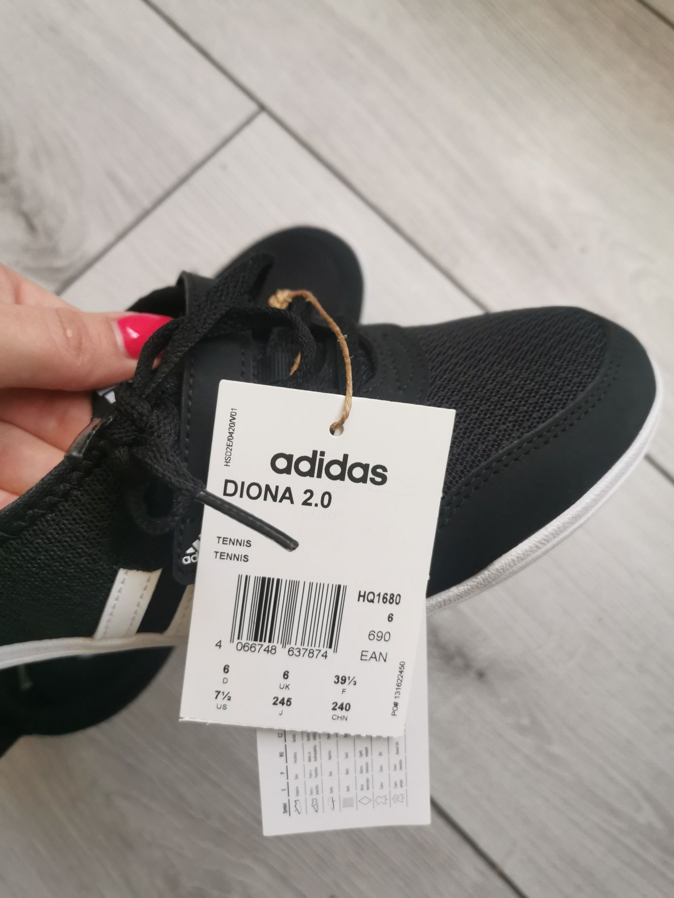 Buty Adidas NOWE r 39 i 1/3