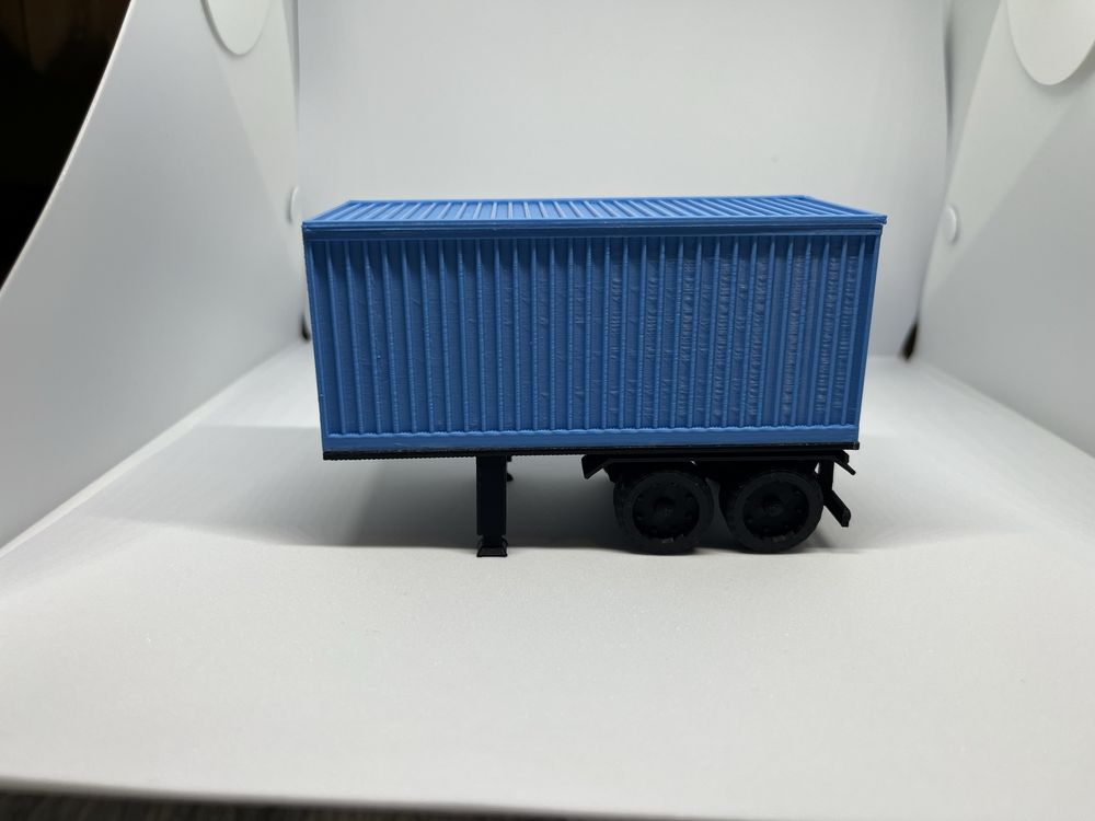 Model naczepy kontenerowej 1:43