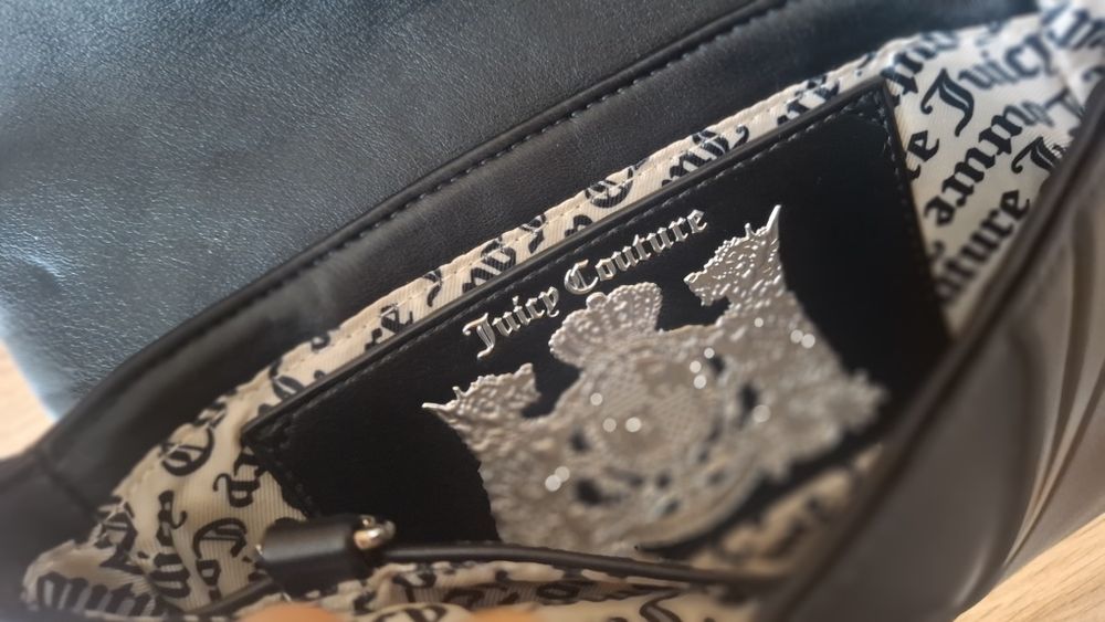Juicy Couture
Torebka z ozdobnymi szwami model ‘EMILIY’ - czarny
Toreb