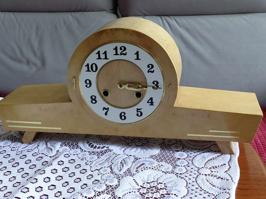 Zegarek kominkowy PRL nakręcany