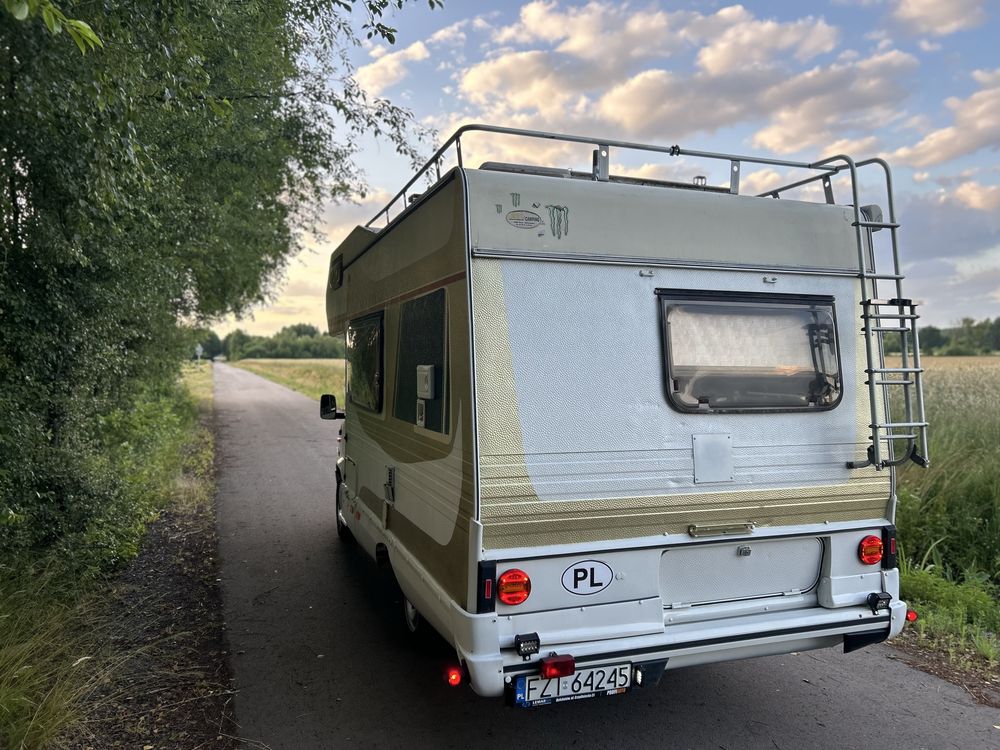 Kamper w świetnym stanie! Silnik po remoncie, solar, LED, łazienka