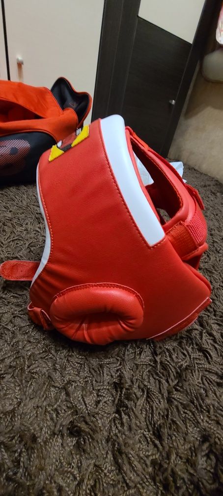 Продам новый боксерский шлем VICTORY, размер ХL