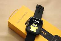 Zegarek smartwatch Realme Watch 2 PRO wraz z pudełkiem i ładowarką.
