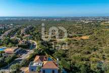 Terreno em Almancil
