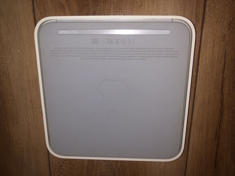Router bezprzewodowy Apple Airport Extreme 2006