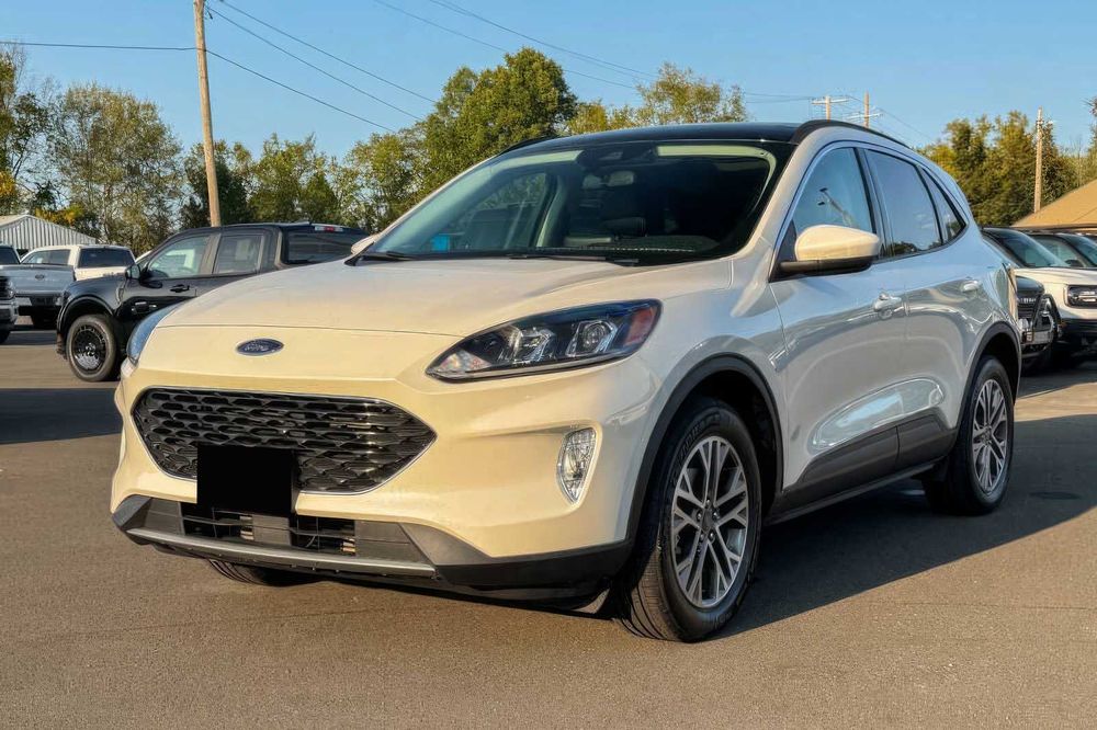 Ford Escape SEL      2022
