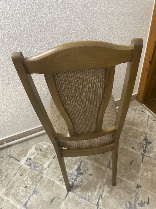 Продам нові стільці