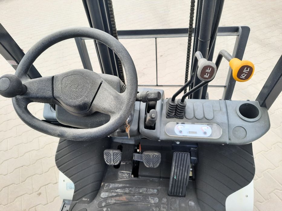 Автонавантажувач, навантажувач, вилочный погрузчик 1,5 тон.