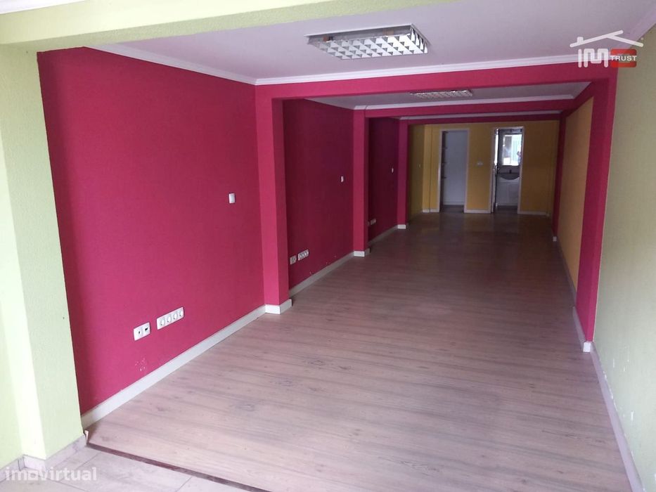 Loja/Escritório 46m2 - Vale dos Milhaços - Corroios