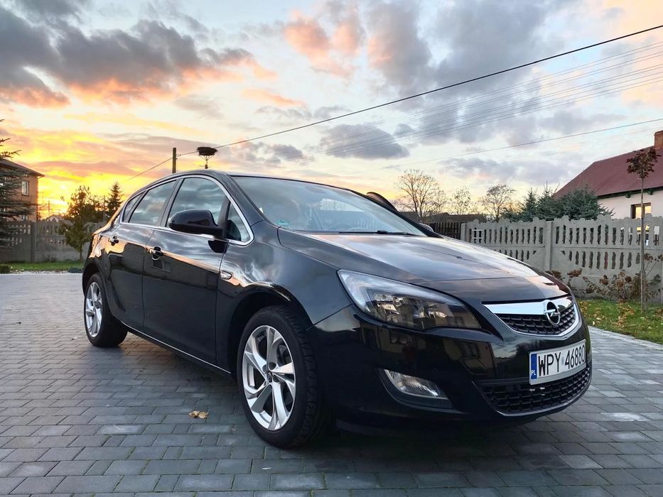 Opel Astra Opel Astra J 1.4 TURBO COSMO