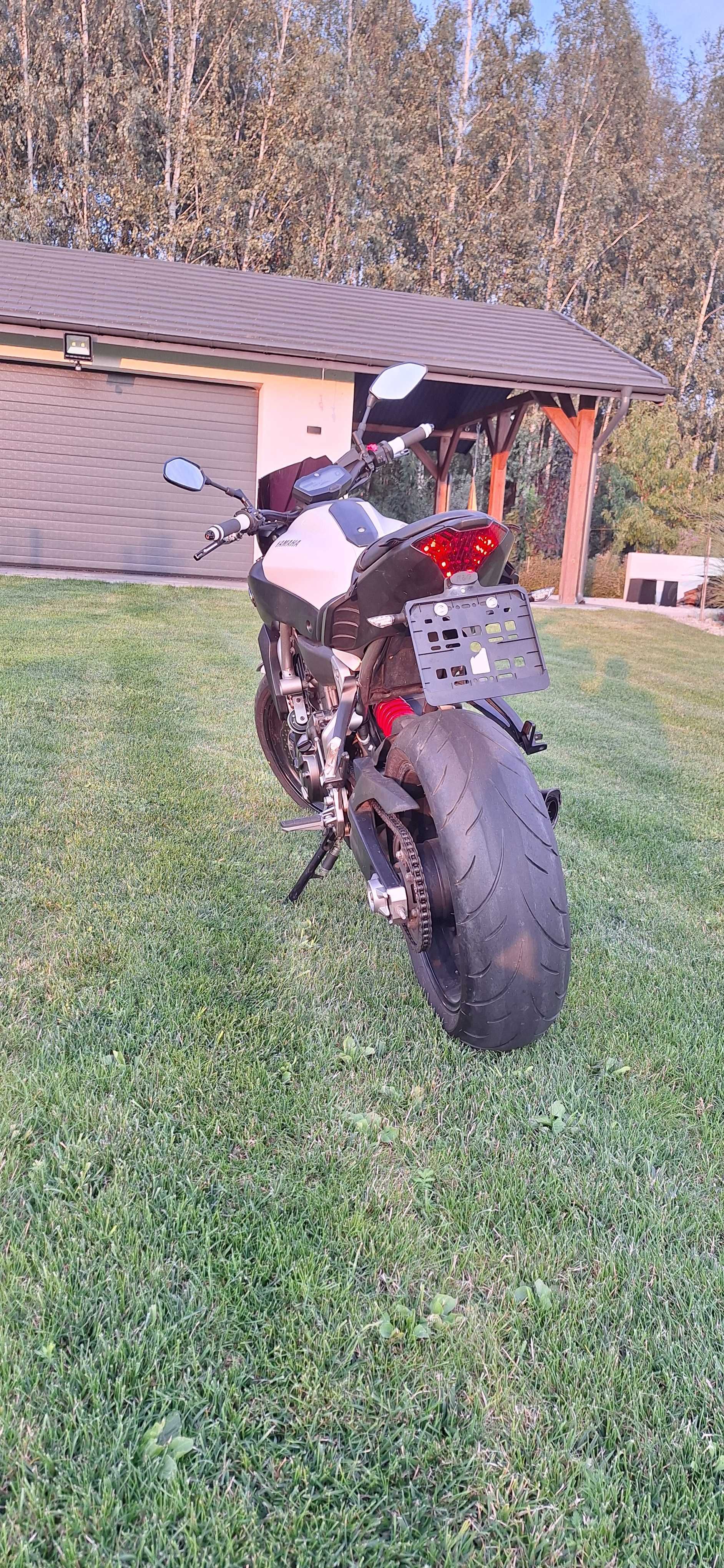 YAMAHA MT-07 11tkm AKRAPOVIC , ciekawy egzemplarz, czytaj opis