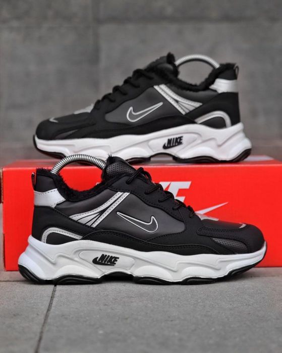 Чоловічі зимові хутряні кросівки Nike чорно-білі | кросівки найк