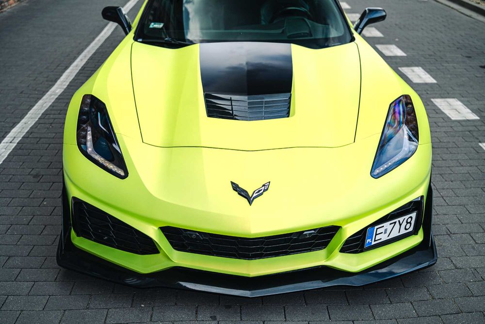 Wynajem Chevrolet Corvette C7 6.2 V8 Targa - wypożyczalnia samochodów