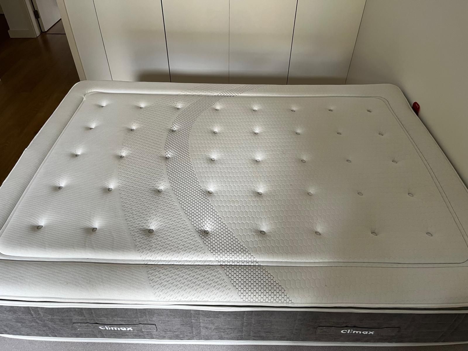 Cama somier cinza + colchão