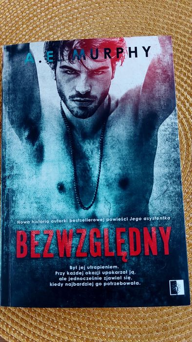 Bezwzględny romans hate-love