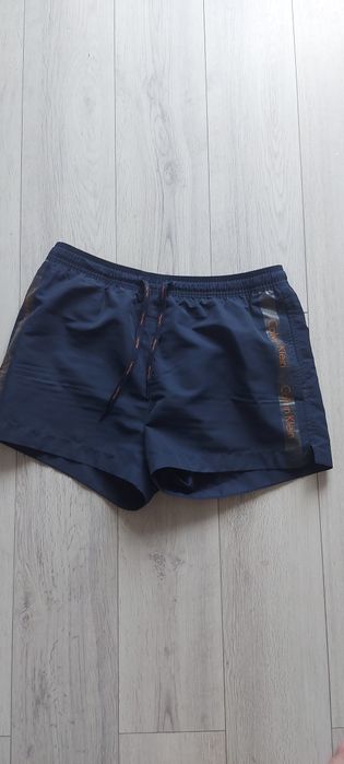 Calvin Klein M.    .