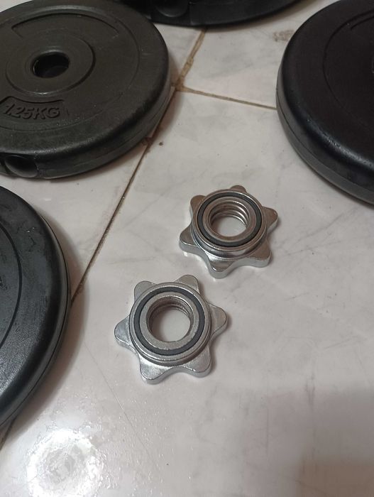 Barra de Musculação com Halteres