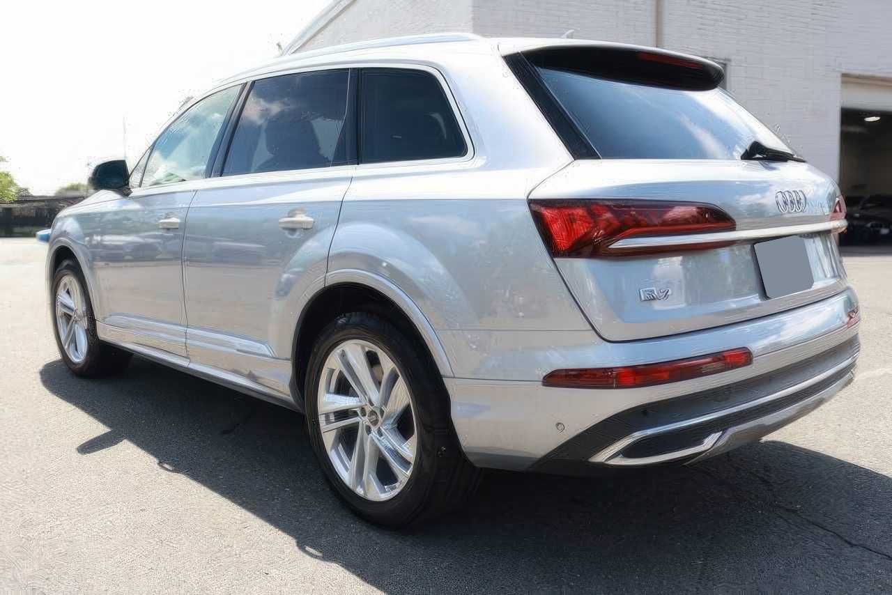 2022 Audi Q7 quattro Premium 55 TFSI