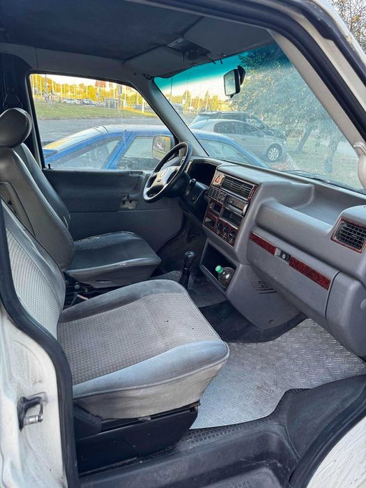 Продам Volkswagen Transporter T4 2003 2.5!