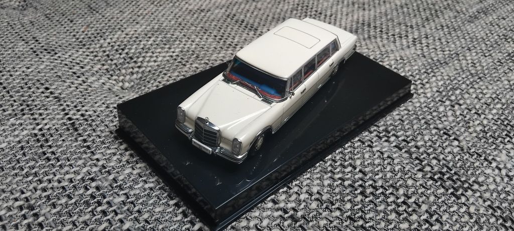 Modele w skali 1:43. Minichamps. Corgi Toys. Autoart.