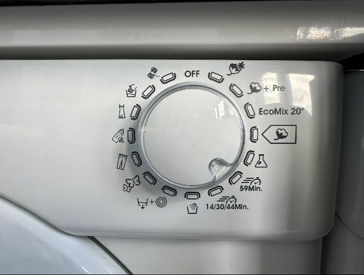 Máquina de lavar roupa Candy 7 kg 1200 rpm