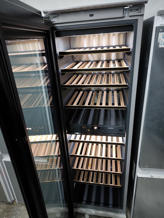 Okazja!!!Lodówka na wino do zabudowy MIELE KWT 6722 iGS-1  push2open