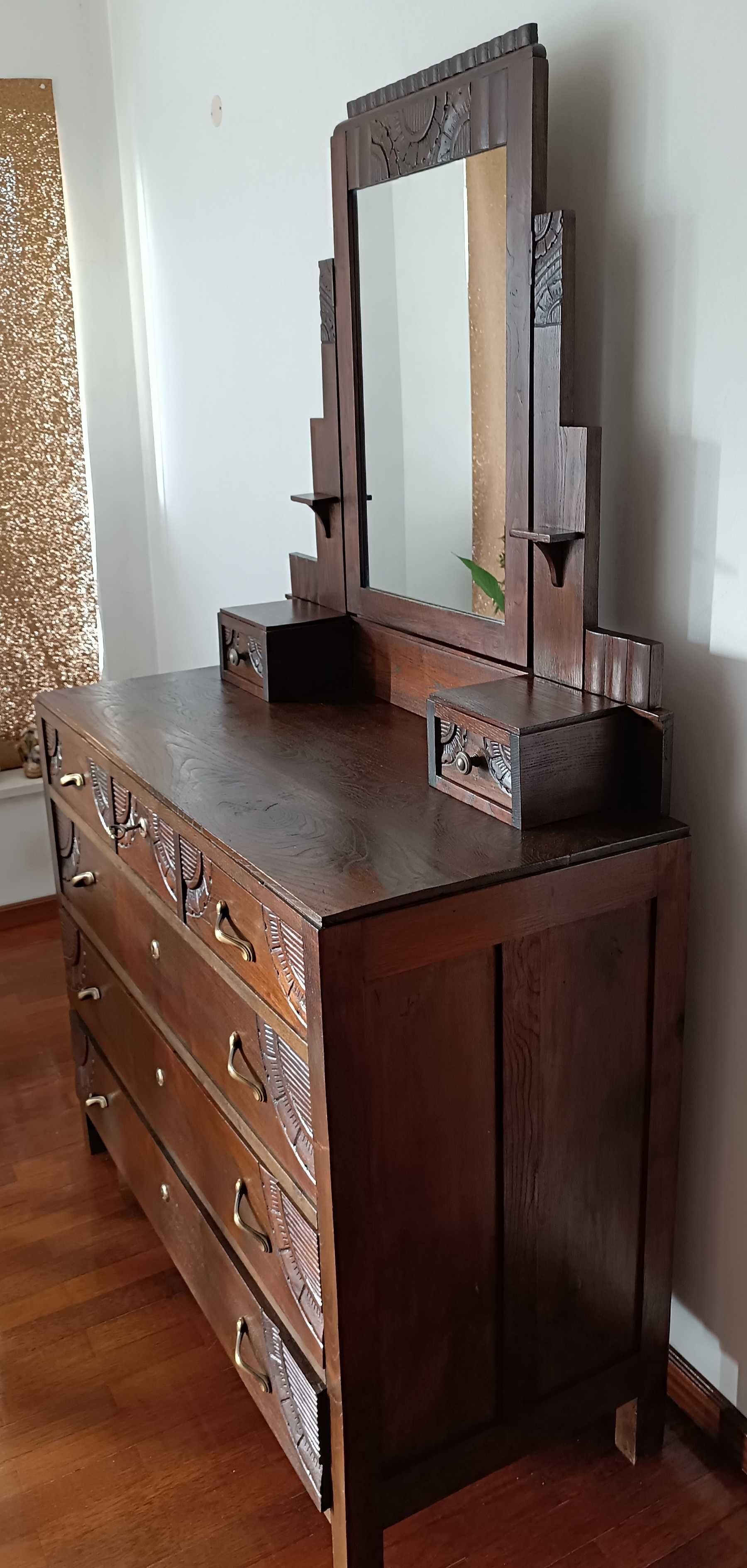Cómoda vintage para quarto