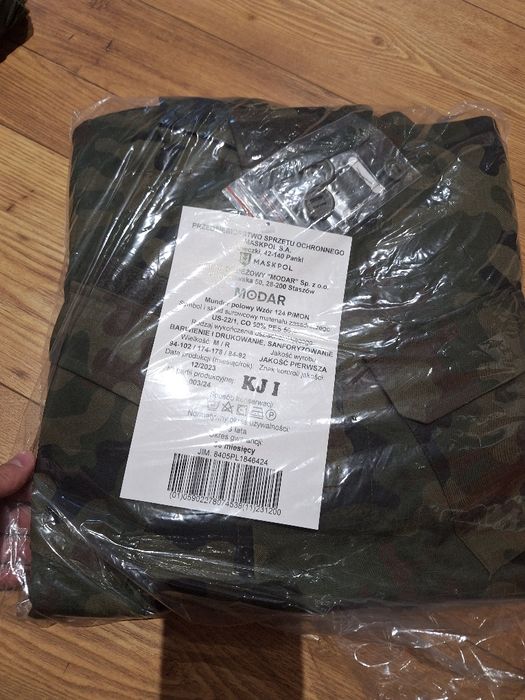 Mundury wojskowe , buty wojskowe