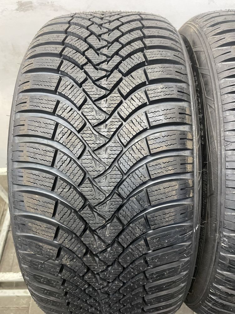 235/40/18 Falken Eurowinter HS 01