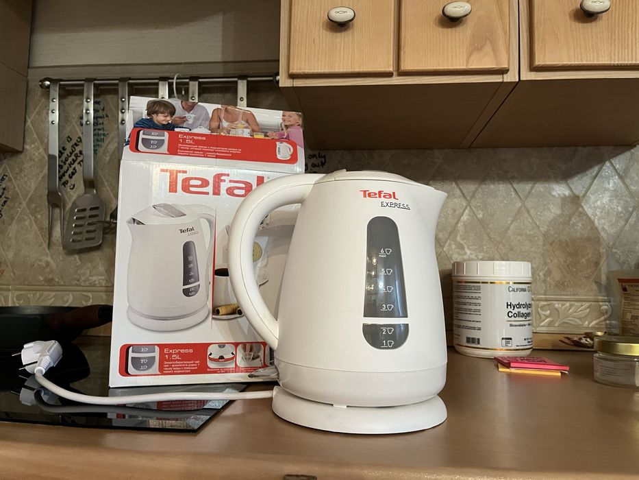 Чайник електричний Tefal Express 1,5 л білий