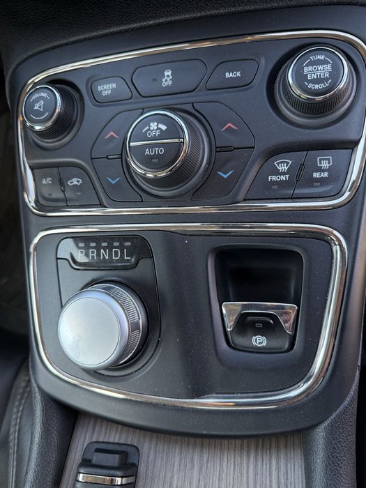 Автомобиль Крайслер 200 C 2015 р