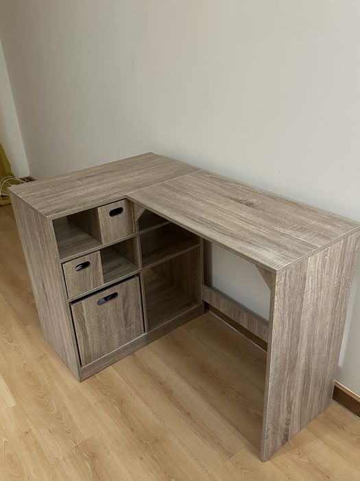 Secretário de canto como nova