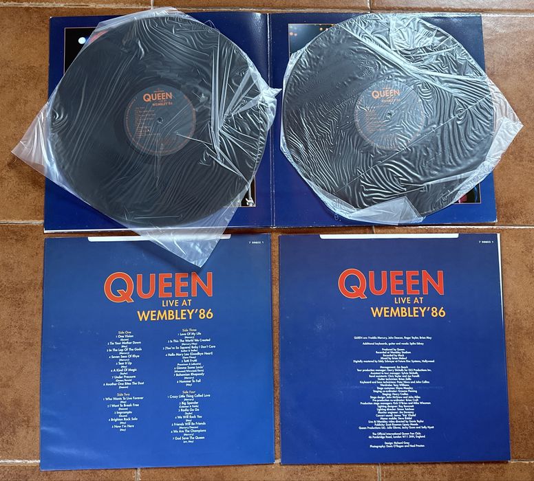 LP duplo vinil “Queen Live at Wembley 86”