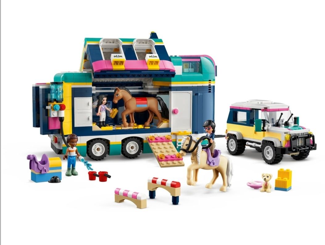 LEGO 41722 Przyczepa na wystawę koni friends