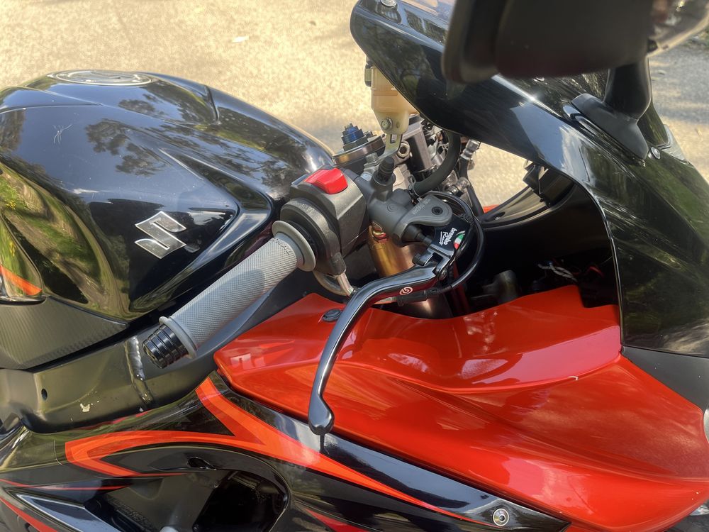 Suzuki GSXR 1000 K7 muitos exrras