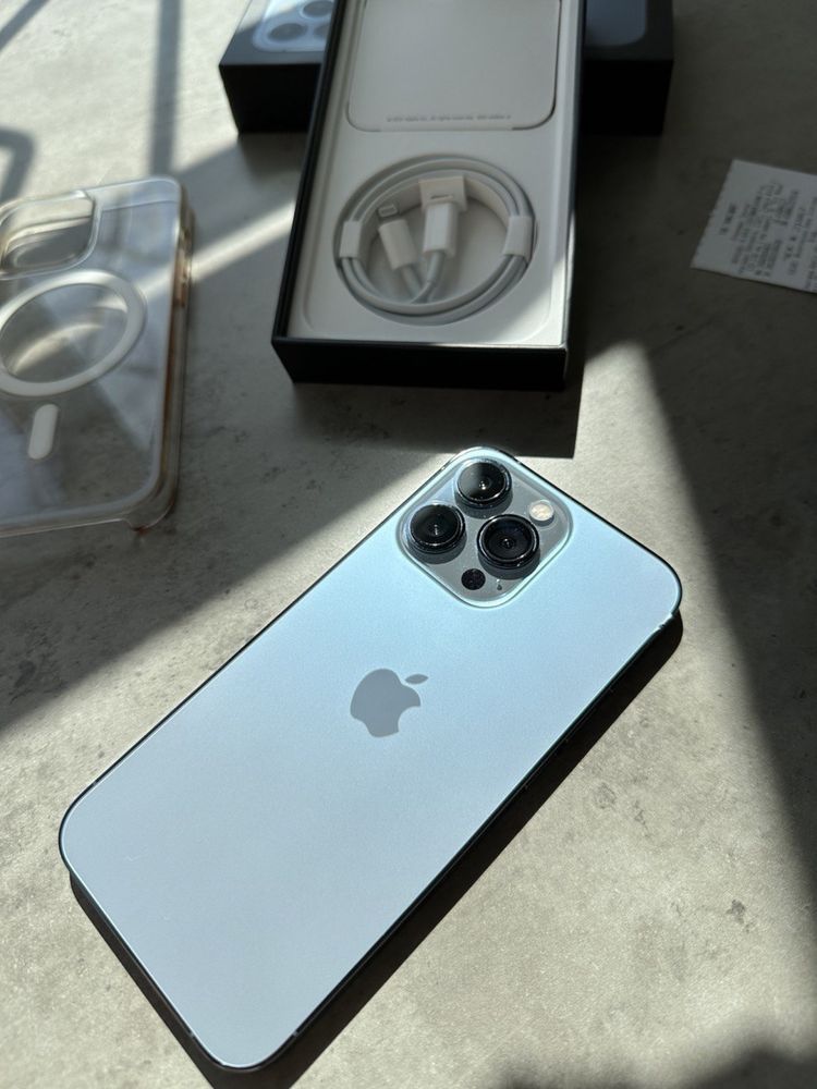 iPhone 13 pro 128gb sierra blue