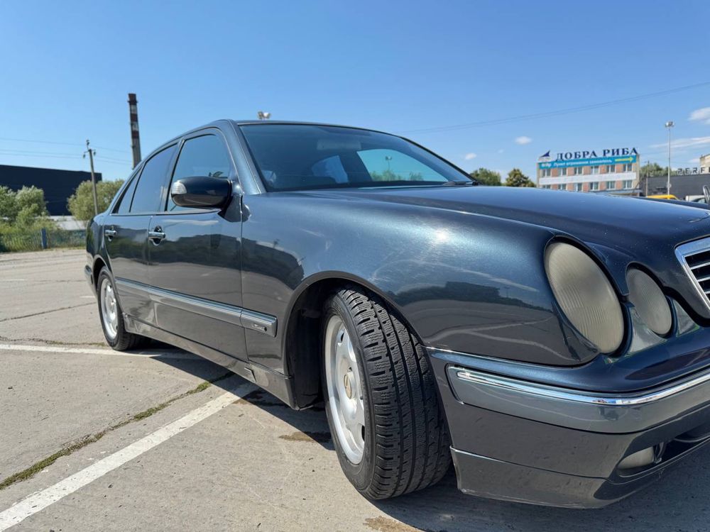 Мерседес єшка 210