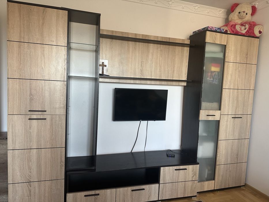 Шафа / стінка в вітальню