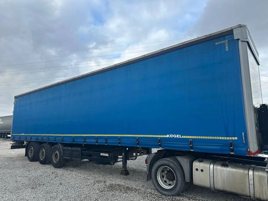 Kögel / FIRANKA STANDARD / SAF / OŚ PODNOSZONA