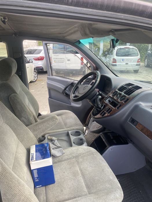 Mercedes benz vito w638