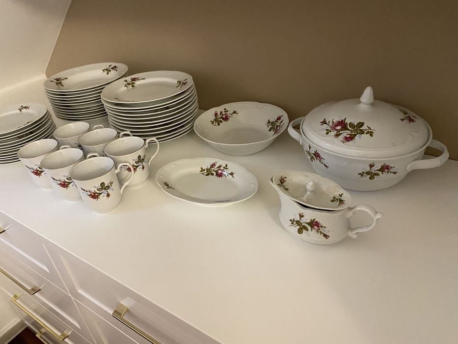 Zestaw obiadowy naczynia porcelanowe zastawa stołowa