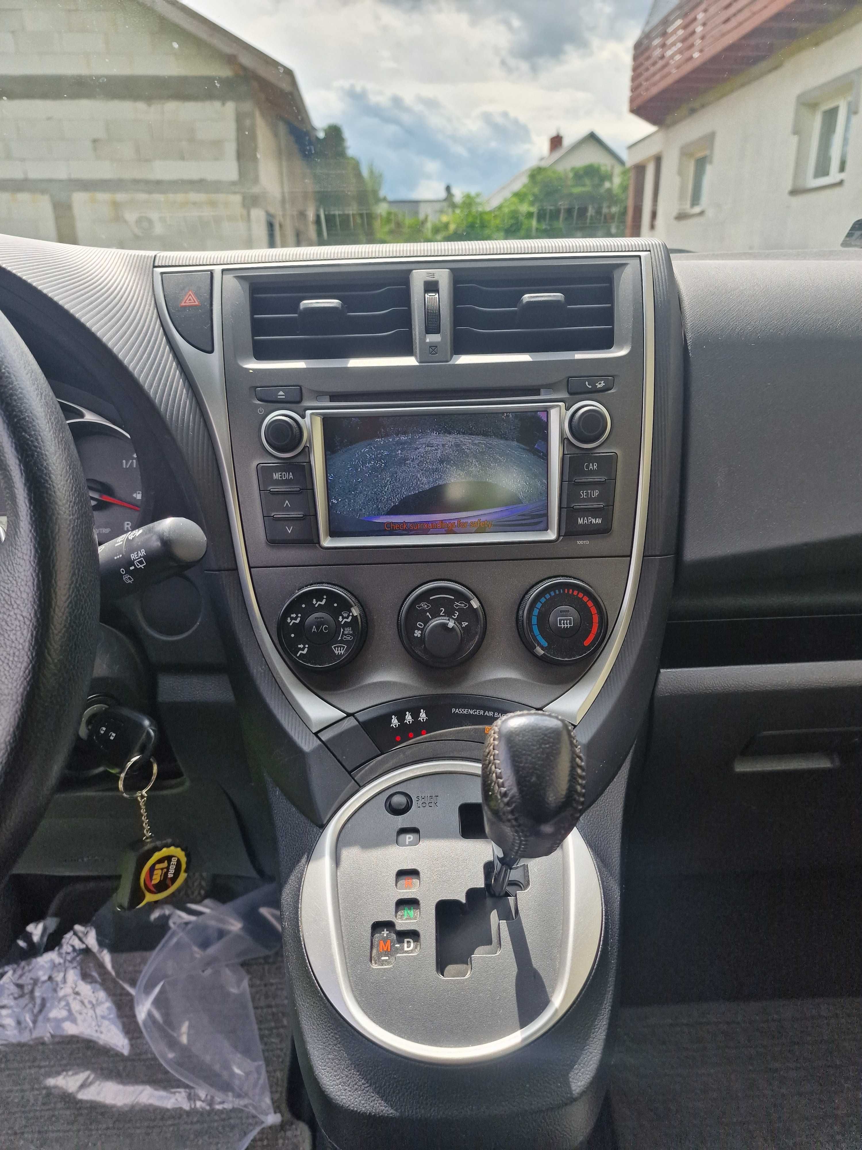 Toyota Verso S 1.3 VVT-i 99KM automat